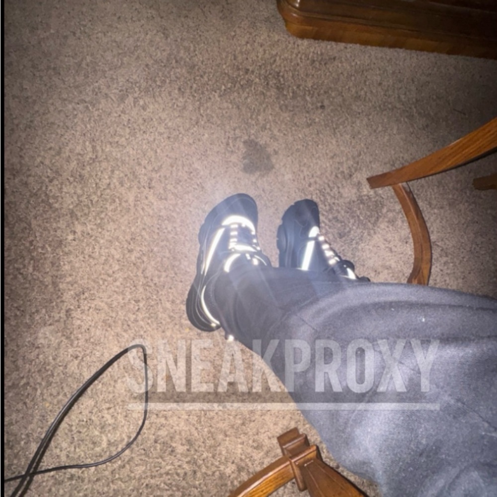 Dior Black Sneakers with Sleek Design and Versatile Style